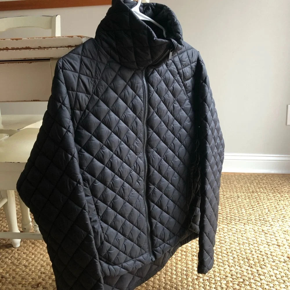 New: Athleta Whisper Featherless Jacket. Black. Size Small